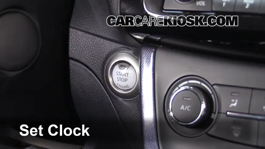 2016 Nissan Sentra FE+S 1.8L 4 Cyl. Horloge Régler l'horloge